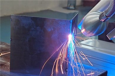 CNC auto laser welding-2